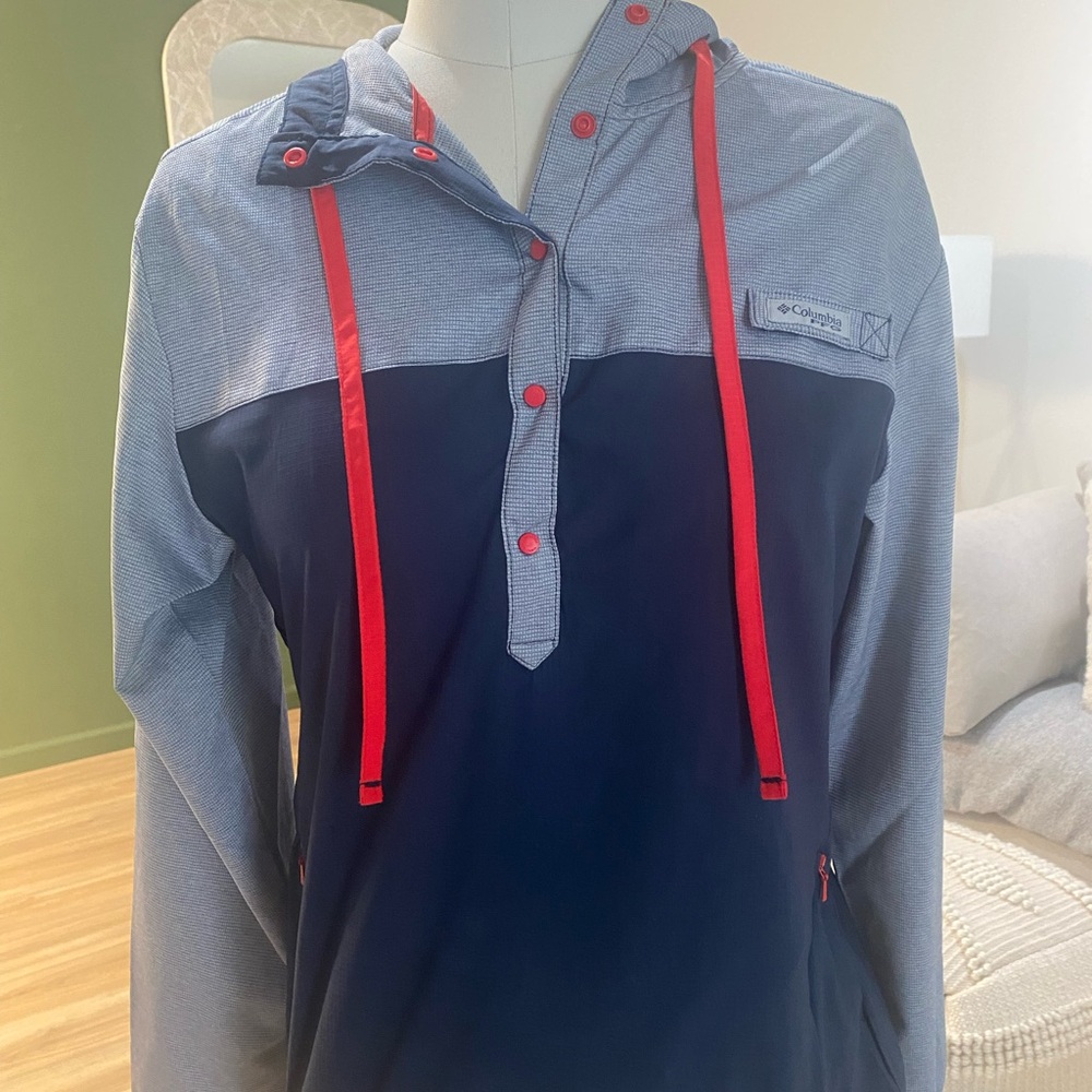 Columbia PFG Light Jacket (XS)